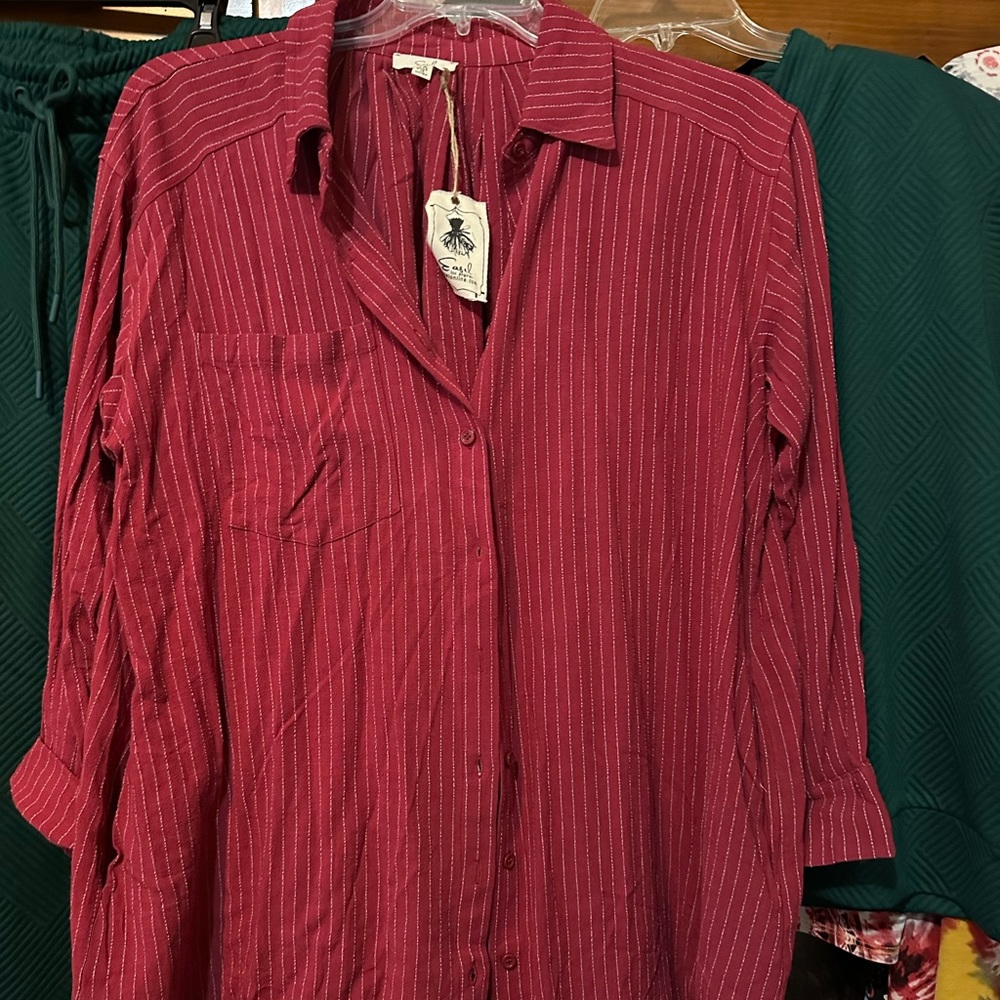 Dark red Easel shirt dress, amazing!